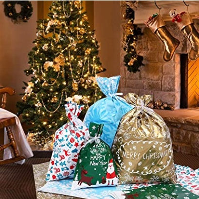Aluminum foil Christmas candy bag light enough to use as a party favor