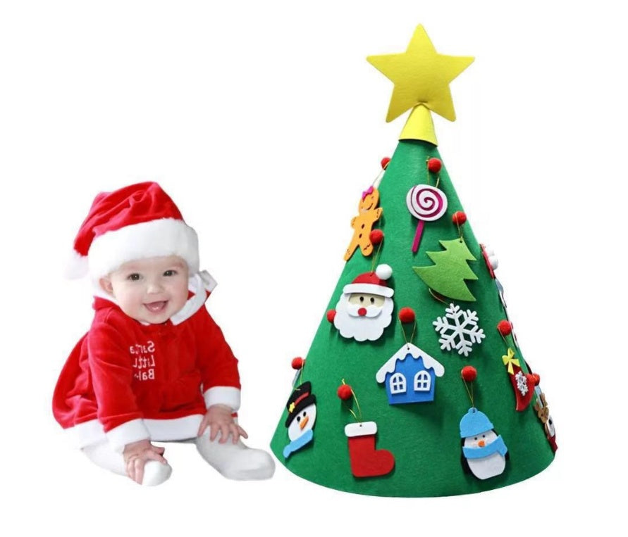 Christmas tree made of felt throughout, panel and ornaments alike