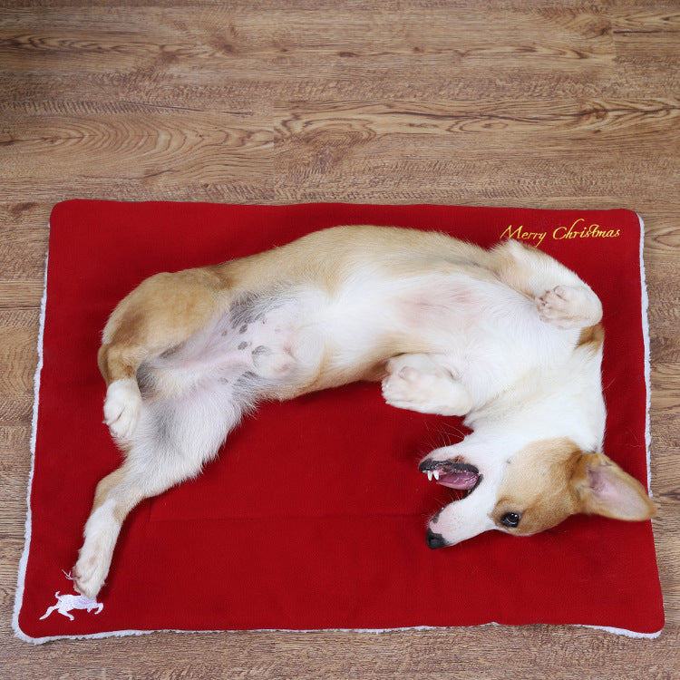 Extra large red Christmas pet mat, the biggest of four sizes