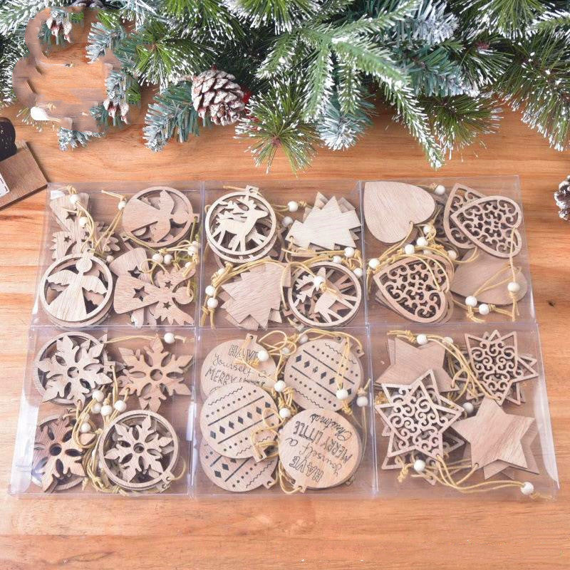 Stars shape hollow carved wood Christmas pendant in natural wood