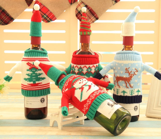 Christmas tree design knitted bottle sweater and its little pom-pom hat