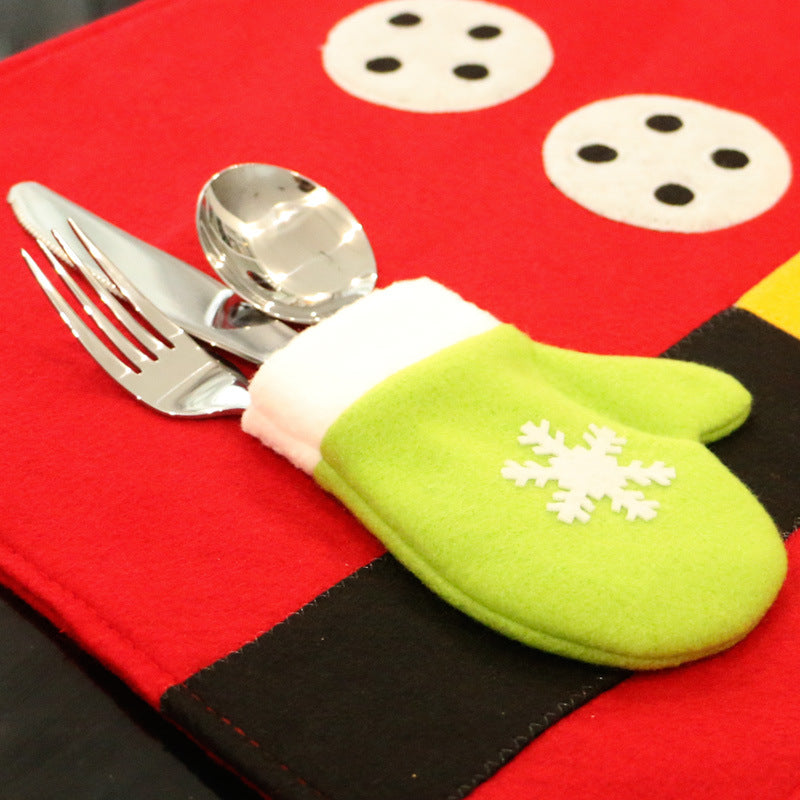 Sewn edging around the red Christmas dinner placemat
