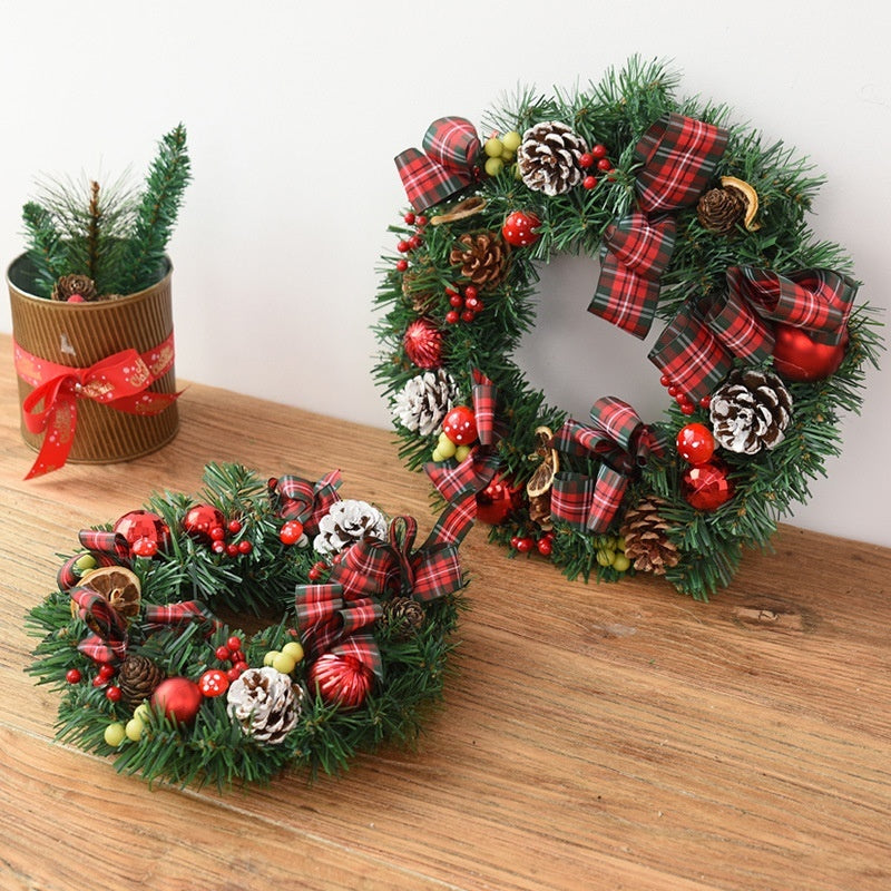 Small bowknot Christmas wreath, one of three bow styles offered