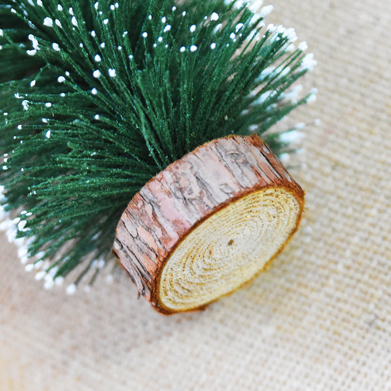 The 3.9 inch and 11.8 inch mini pine Christmas trees from the range