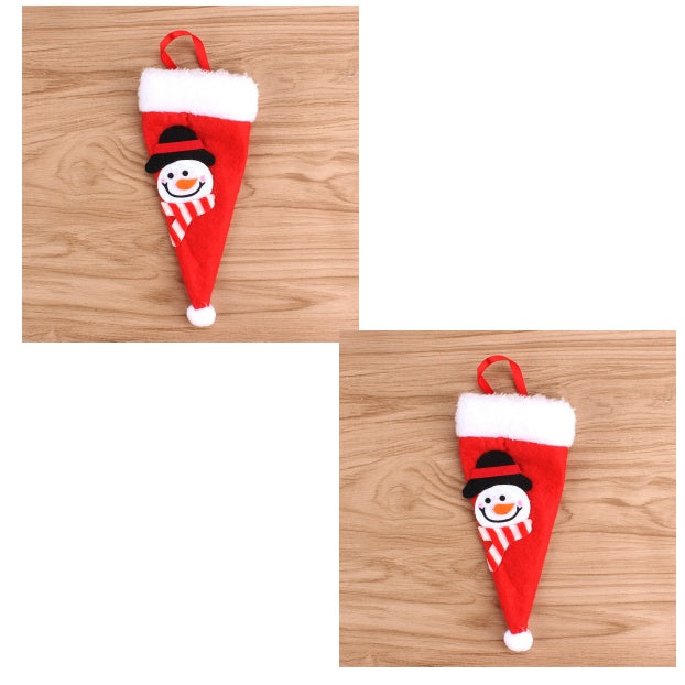 Christmas silverware holder made from fabric for repeat seasonal use