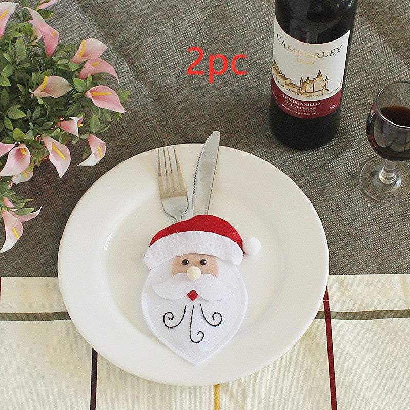 Design M Christmas cutlery pocket measuring 5.3 by 3.7 inches