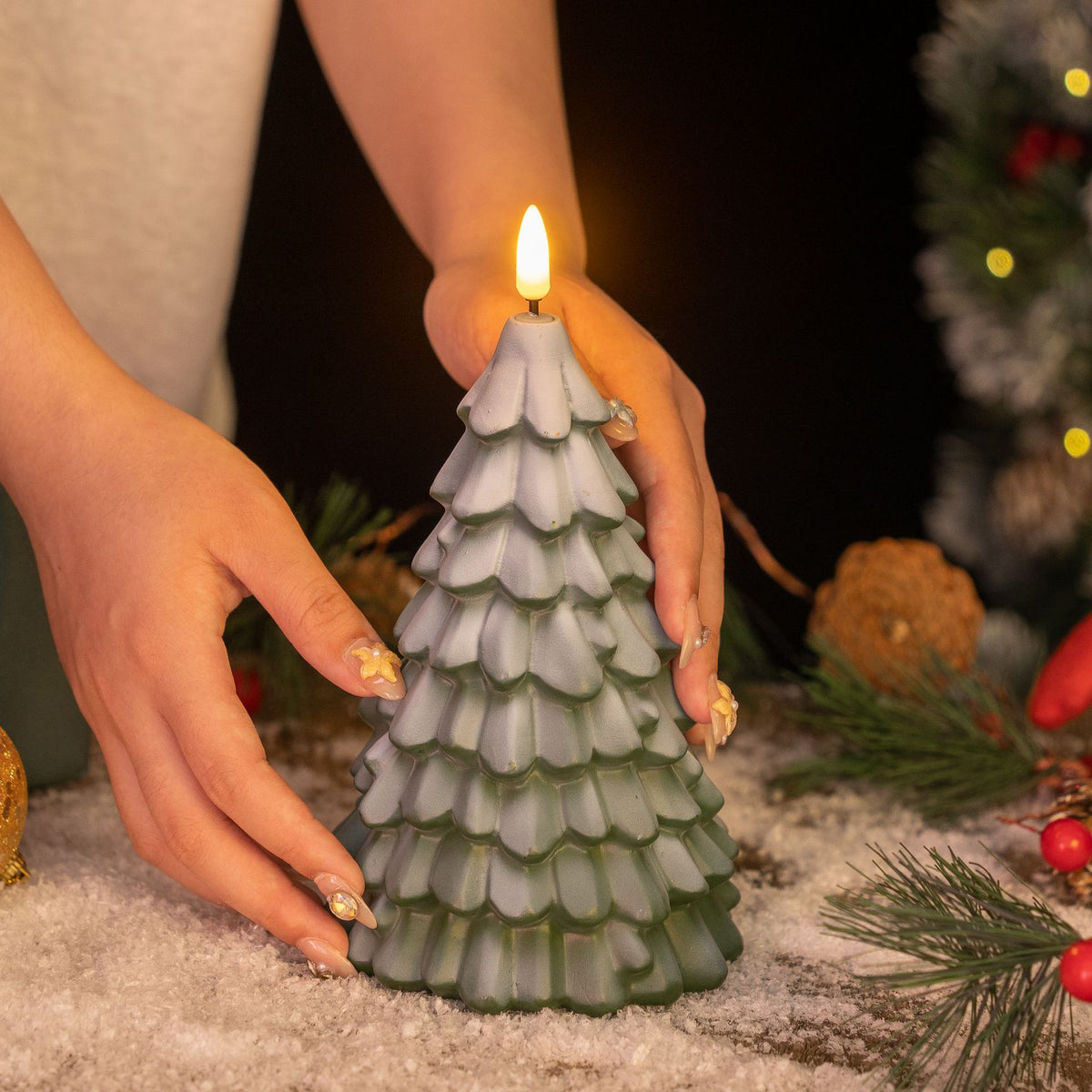 Vinyl Christmas tree lamp lit by its built-in LED light
