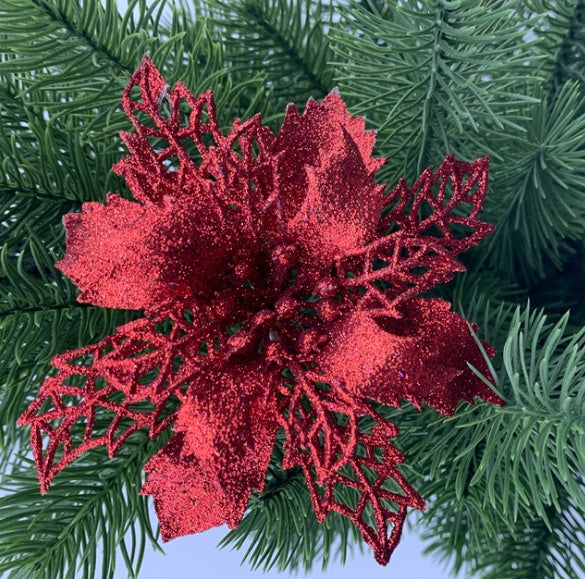 Red mini Christmas wreath finished with an even glitter surface
