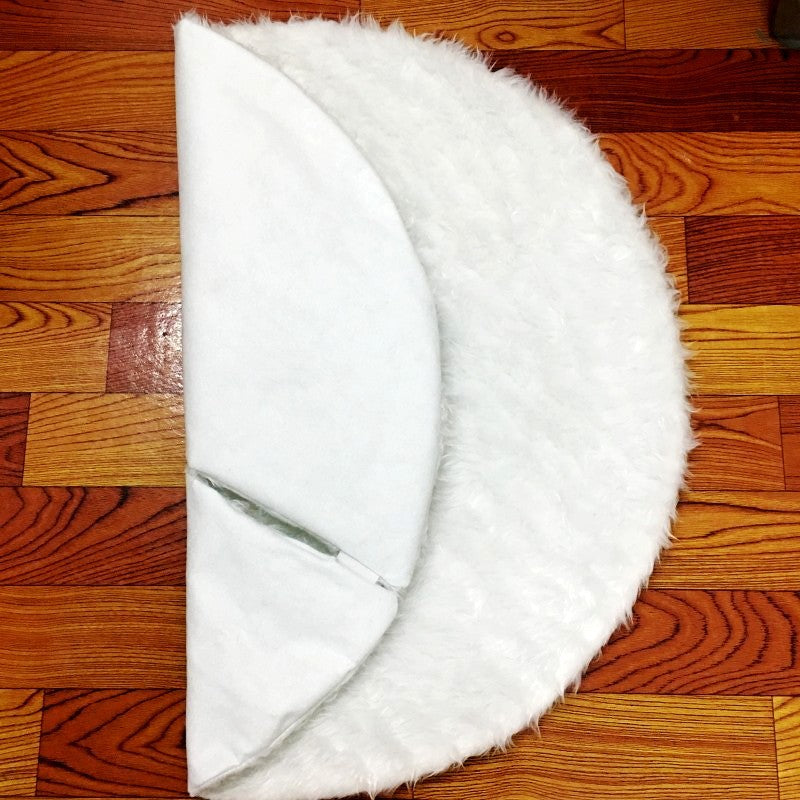 White Christmas tree skirt showing the center opening and overlap edge