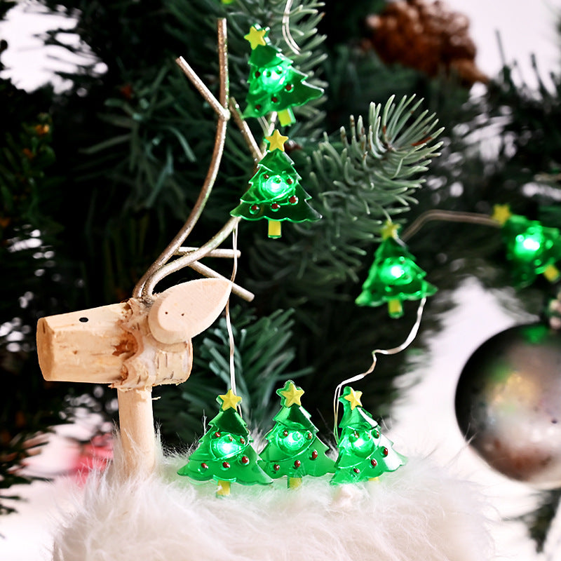 Green tree light chain powered by a USB lead or a battery box