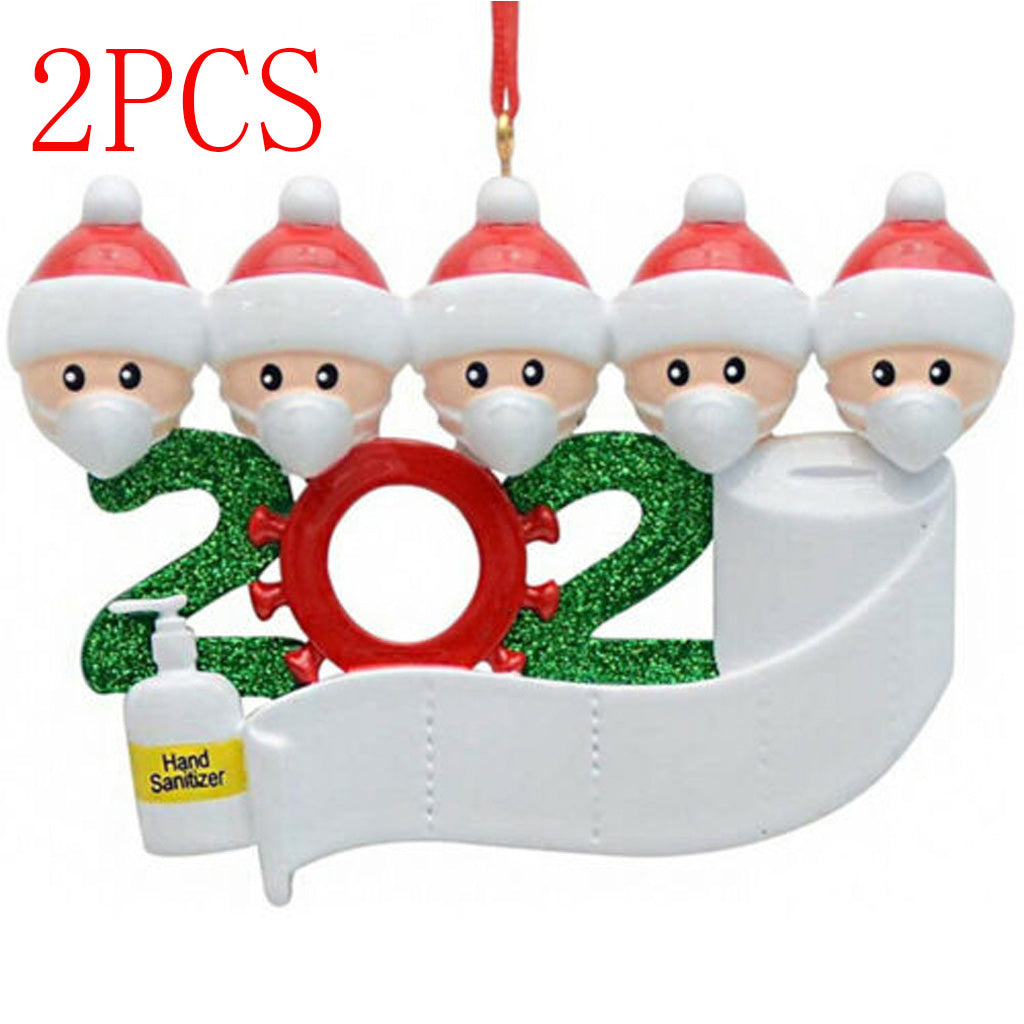 Hanging cord fixed to the top of the snowman family ornament