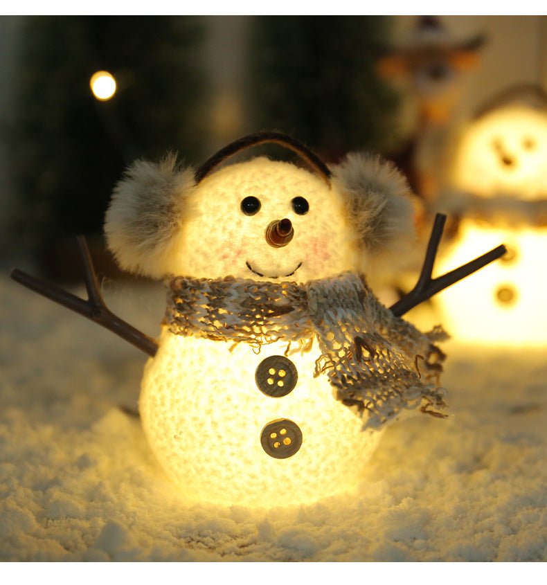 Scarf tie at the back of the snowman Christmas figure