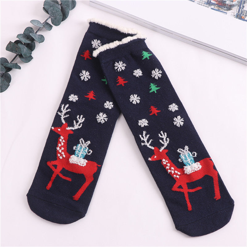 Blended polyester and cotton Christmas socks for everyday winter wear