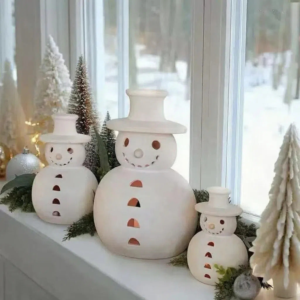 Retro resin Christmas snowman figurines sold as a set of three
