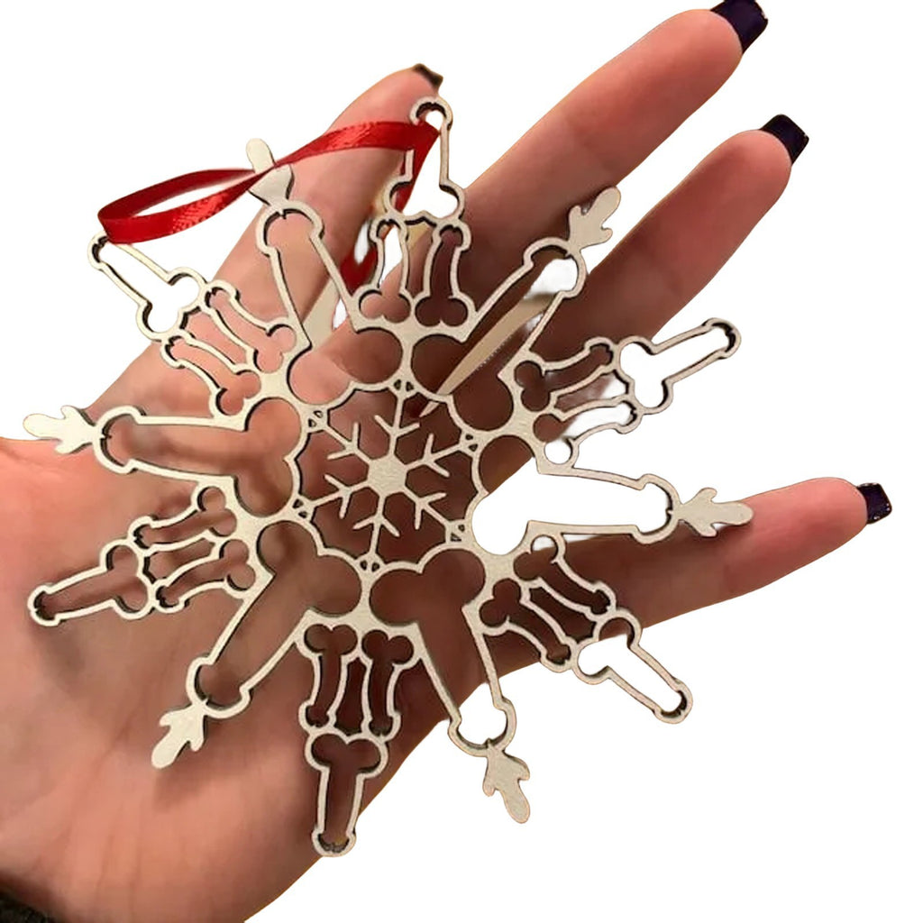 Boxwood Christmas snowflake pendant, unpainted and free of glitter