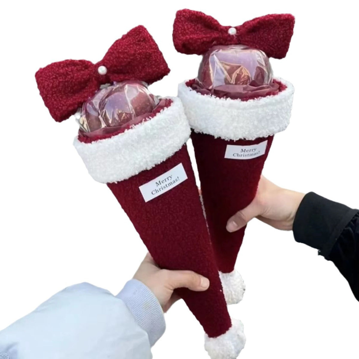 Gift bouquet cone sized to carry candy, jewelry or a cosmetic