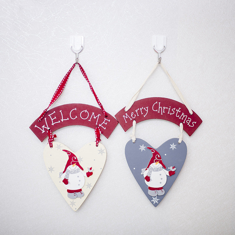 White snowman wooden hanging plaque, 5.9 by 9.8 inches