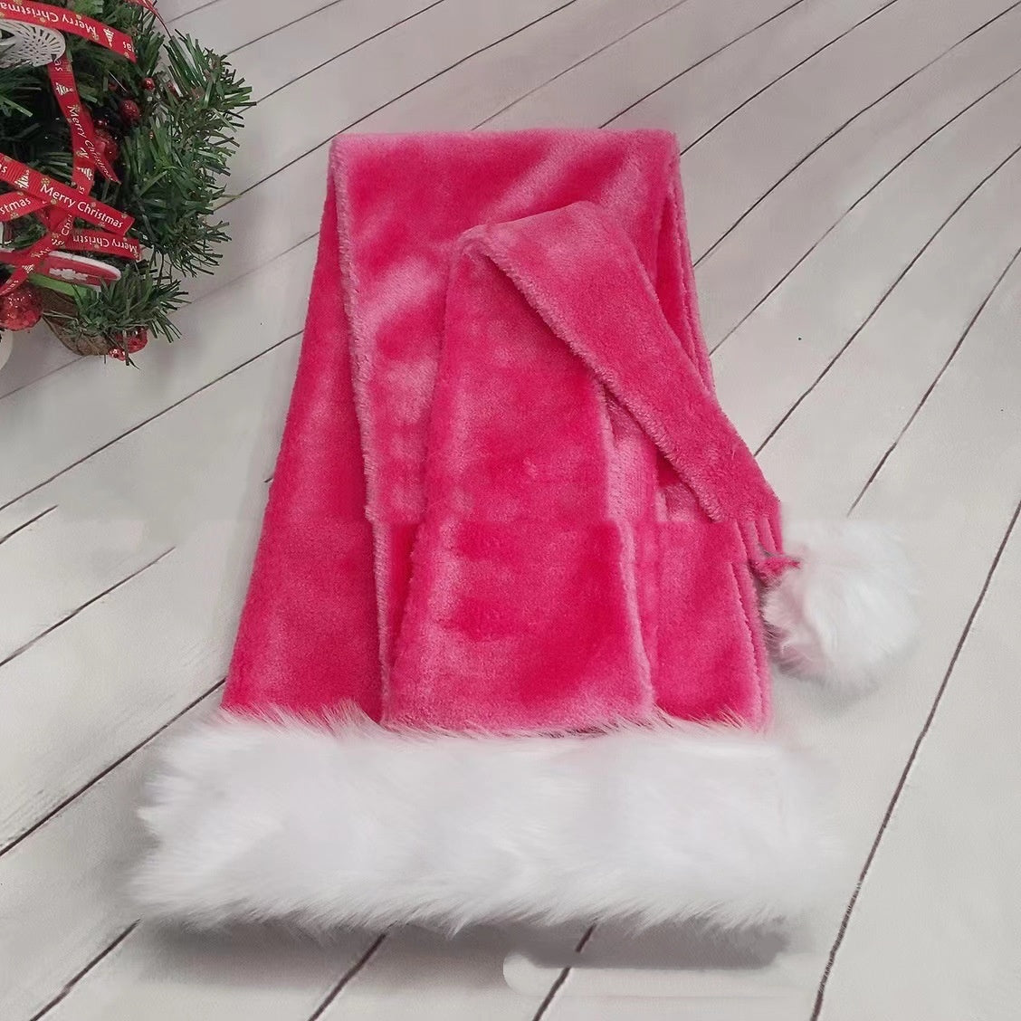 Polyester Christmas hat measuring 11.8 inches across the brim